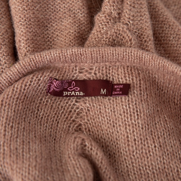 Prana Size Medium sweater, dusty pink with fringes - Picture 12 of 12